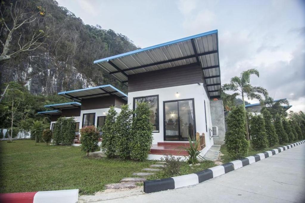 Phuphayot Resort ترانغ المظهر الخارجي الصورة