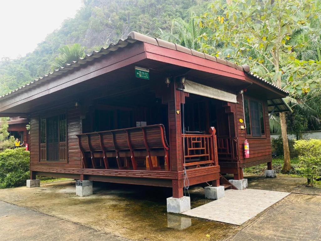 Phuphayot Resort ترانغ المظهر الخارجي الصورة